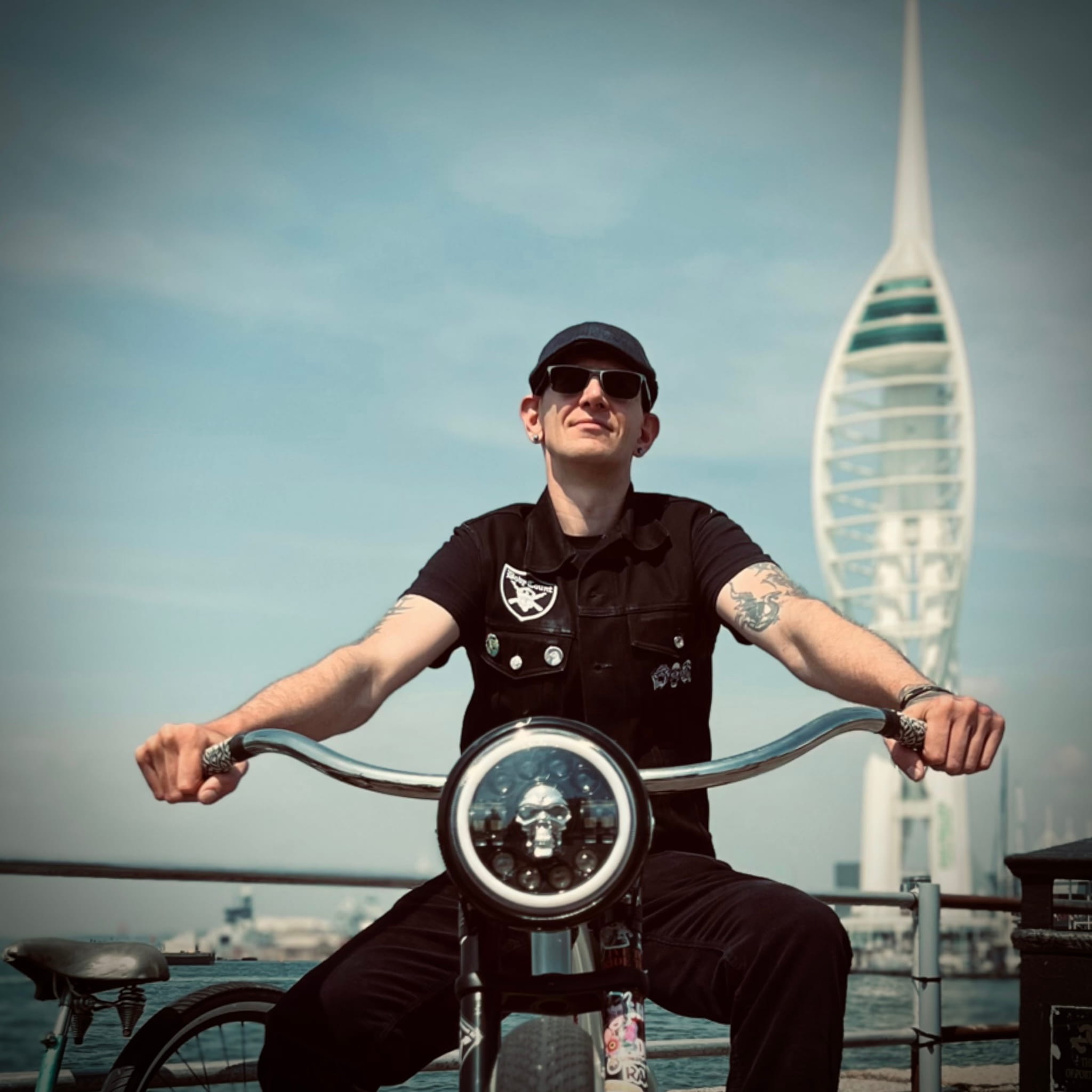 Old business card of Tower Tattoo Art